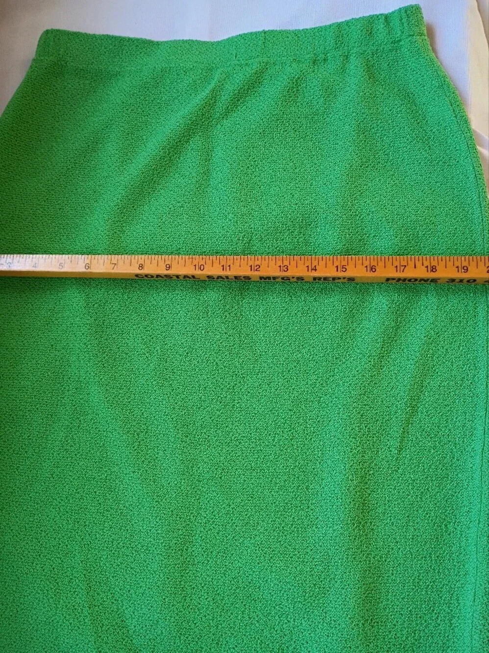 St. John Women's Green Pencil Skirt Size 12